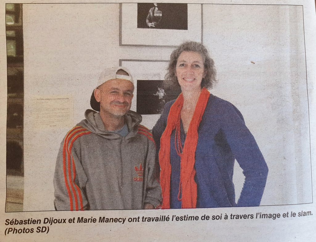 TI YAB ZEN et MARIE MANNECY AU CENTRE DE DETENTION DU PORT POUR UN ATELIER SLAM PHOTO